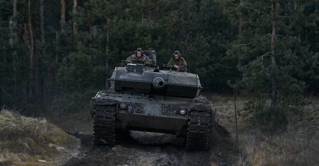 Pomagają Ukrainie na potęgę. Wysyłają więcej niż USA