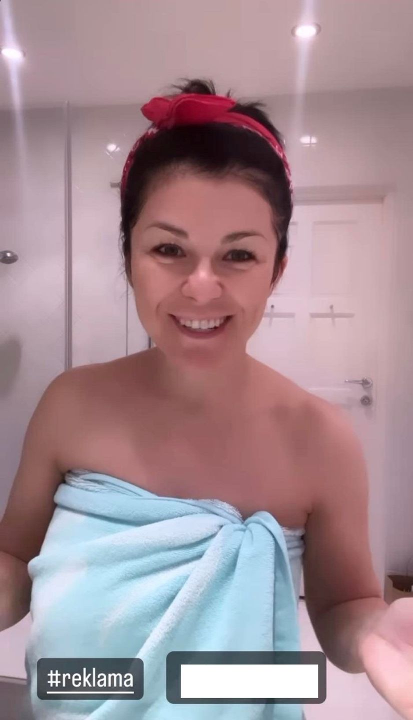 Katarzyna Cichopek w samym ręczniku i bez makijażu