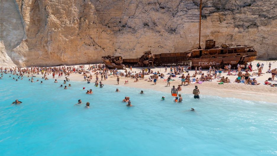 Plaża Navagio od lat była uwielbiana przez turystów