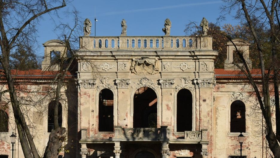 Ruiny pałacu w Goszczu uchodzą za jedne z najpiękniejszych w Polsce. Zobacz zdjęcia całego kompleksu w naszej galerii &gt;&gt;&gt;&gt;