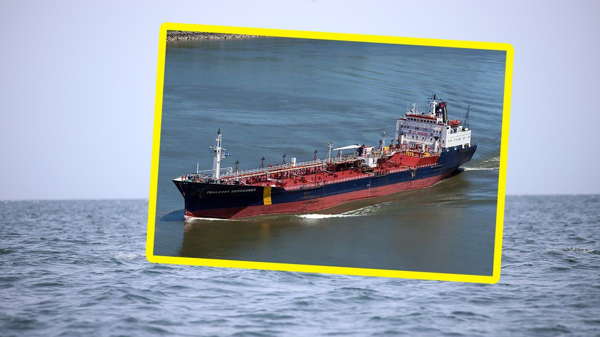 Statek Asfaltowa Księżniczka został porwany przez grupę uzbrojonych mężczyzn