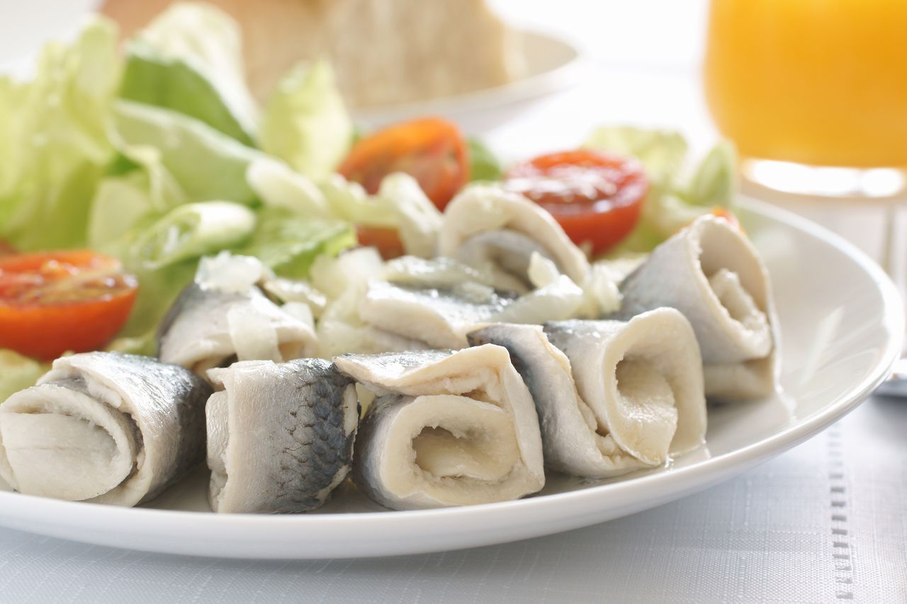 W PRL-u na każdej wigilii i imprezie świątecznej. Tę przystawkę kochali nasi dziadkowie