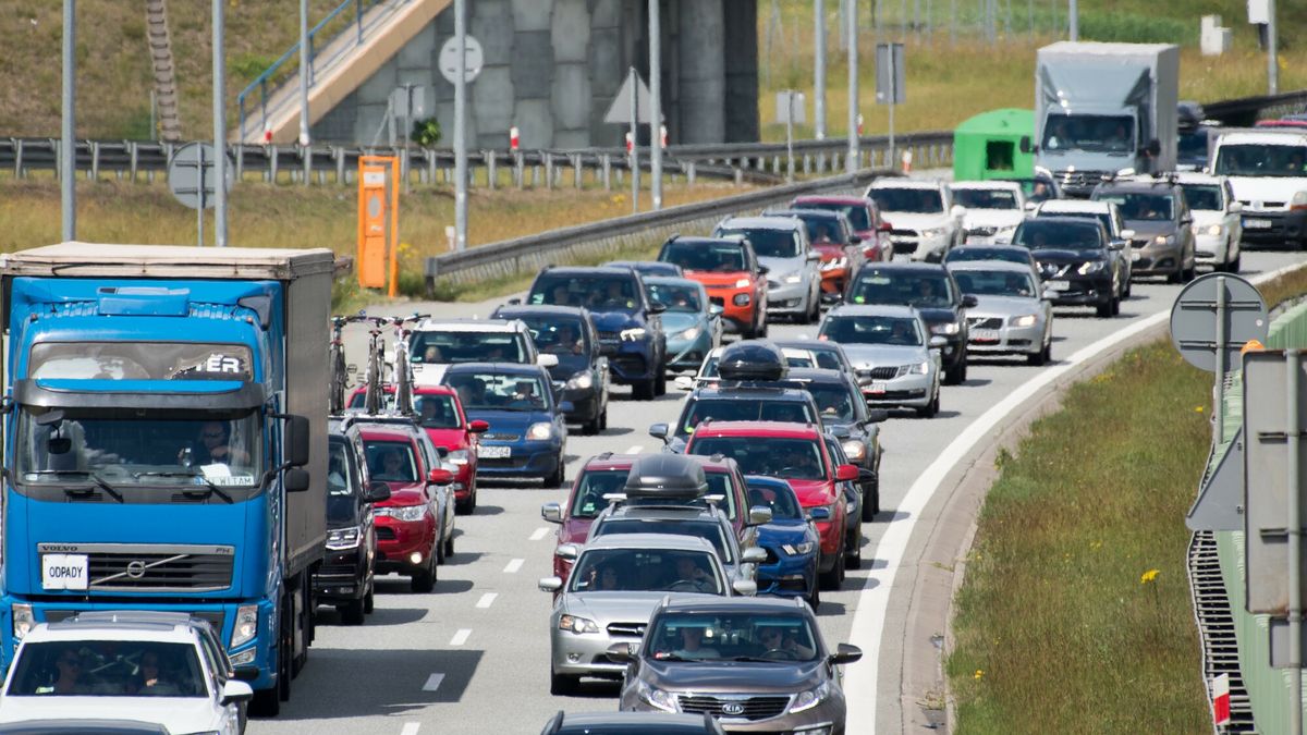 Korki do bramek na A1
02.07.2022 Rusocin Autostrada A1 Wakacje korek do bramek Fot. Wojciech Strozyk/REPORTER
Wojciech Strozyk/REPORTER