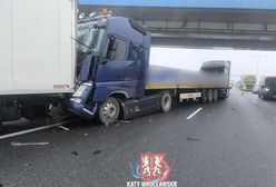 Wrocław. Karambol z udziałem czterech ciężarówek