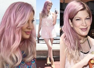 43-letnia Tori Spelling przefarbowała się na różowo! (ZDJĘCIA)