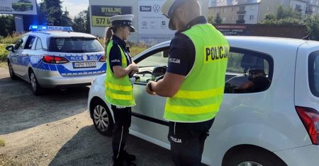 Każdy kierowca powinien znać odpowiedź. Inaczej dostanie mandat
