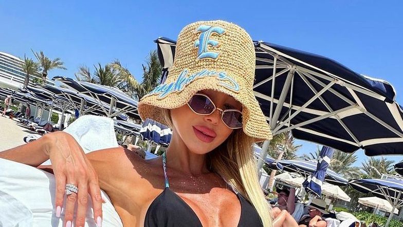 Zalotna Julia Dybowska okupuje leżak, prężąc zgrabne ciało na dubajskim słońcu (FOTO)