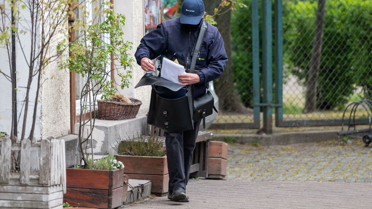 Praca listonosza w dobie koronawirusa
Fot. Piotr Hukalo/East News, Gdansk, 29.04.2020. Praca listonosza w dobie koronawirusa.
Piotr Hukalo