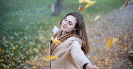 Slow living, czyli jak czerpać radość z prostych chwil?