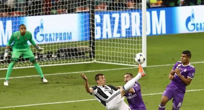 Presja na UEFA, by zerwała umowę sponsorską z Gazpromem