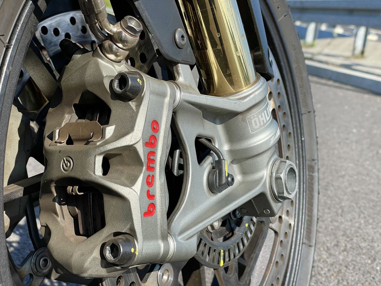 Aprilia RSV4 Factory