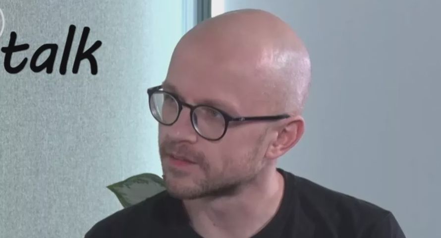 Trójka z nową audycją muzyczną. W nocy o rapie