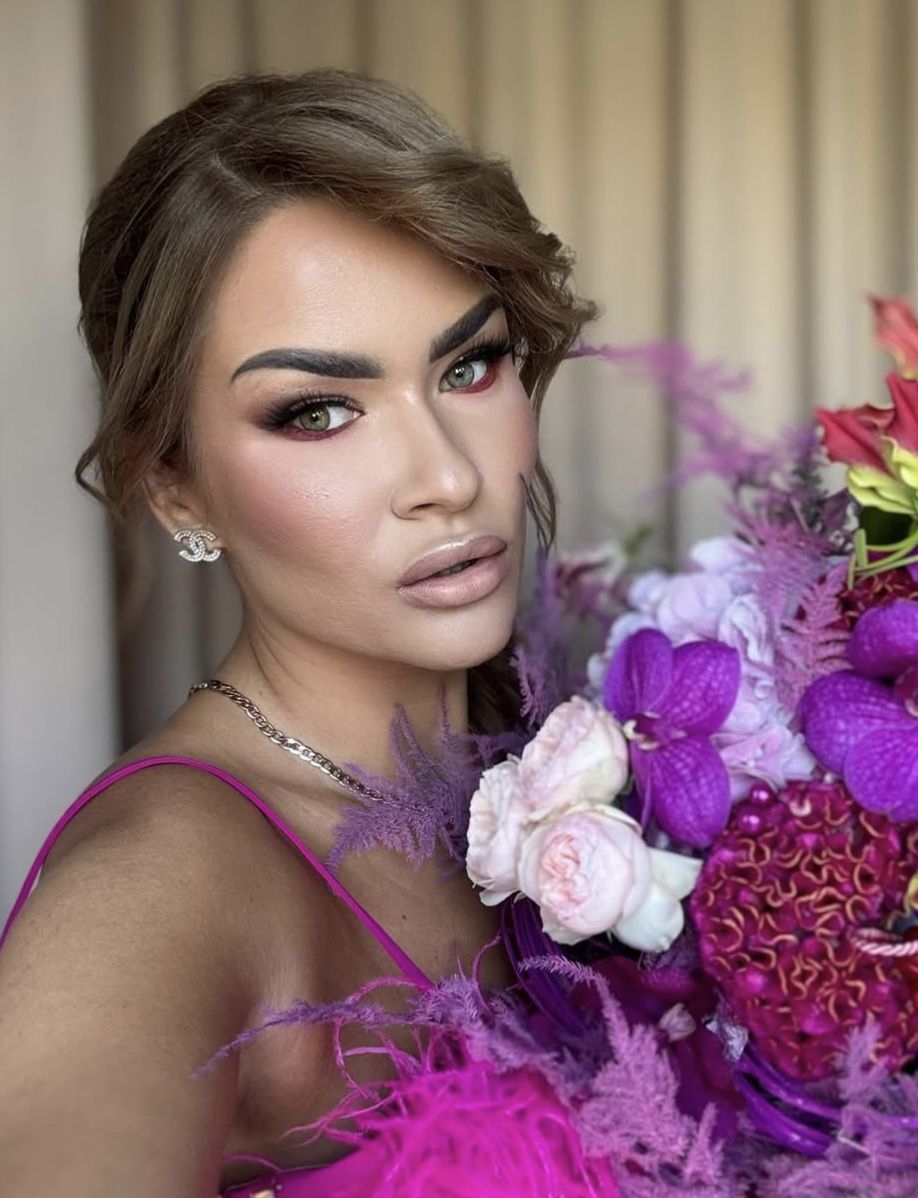 Dziś influencerka wygląda zjawiskowo