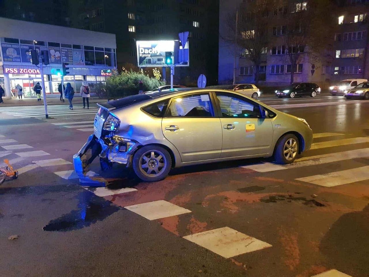 Wypadek na skrzyżowaniu al. Jachowicza i ul. Bielskiej. Jedna osoba trafiła do szpitala
