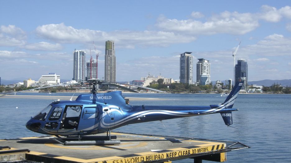 Maszyna australijskiego Sea World Helicopters uległa tragicznemu wypadkowi. Nie żyje pilot i trzech pasażerów, kolejna trójka jest w stanie krytycznym