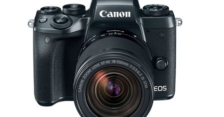 Canon, jako numer 1 całej branży foto, nie faworyzuje bezlusterkowców, ale…