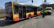 Warszawa: Zderzenie autobusu z tramwajem na Rondzie Waszyngtona. Kilka osób rannych. Ruch zablokowany
