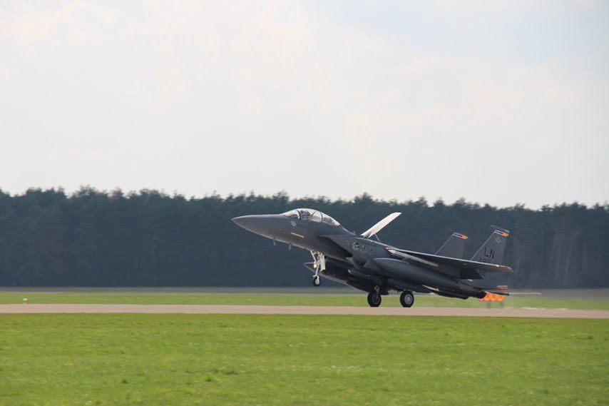 Kilkadziesiąt myśliwców z USA w Polsce. "To są standardowe ćwiczenia"