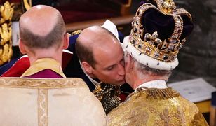 "Boże, chroń króla!" Dawni kochankowie, skłócona rodzina i impreza za miliony funtów