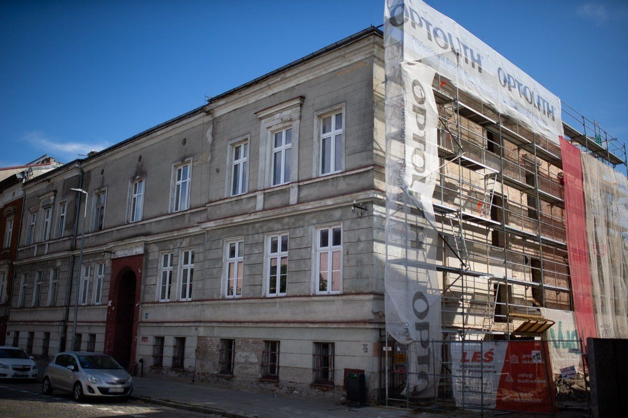 Trwa remont kamienic przy ulicy Partyzantów.