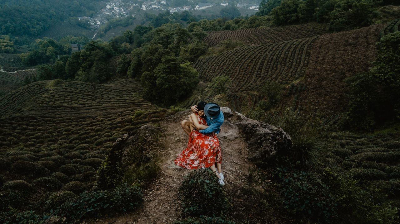 Najlepsze zdjęcia zaręczynowe 2018 roku według magazynu Junebug Weddings 9