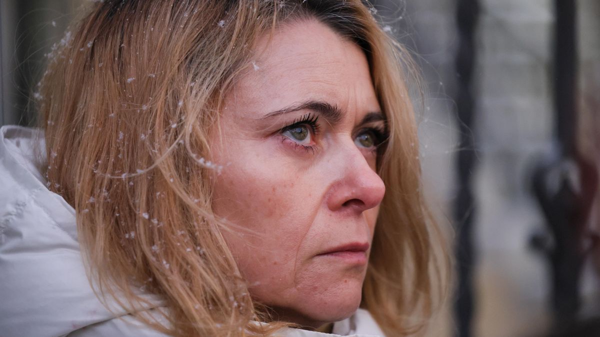 Roma Wąsik wspiera męża, manifestując pod ZK