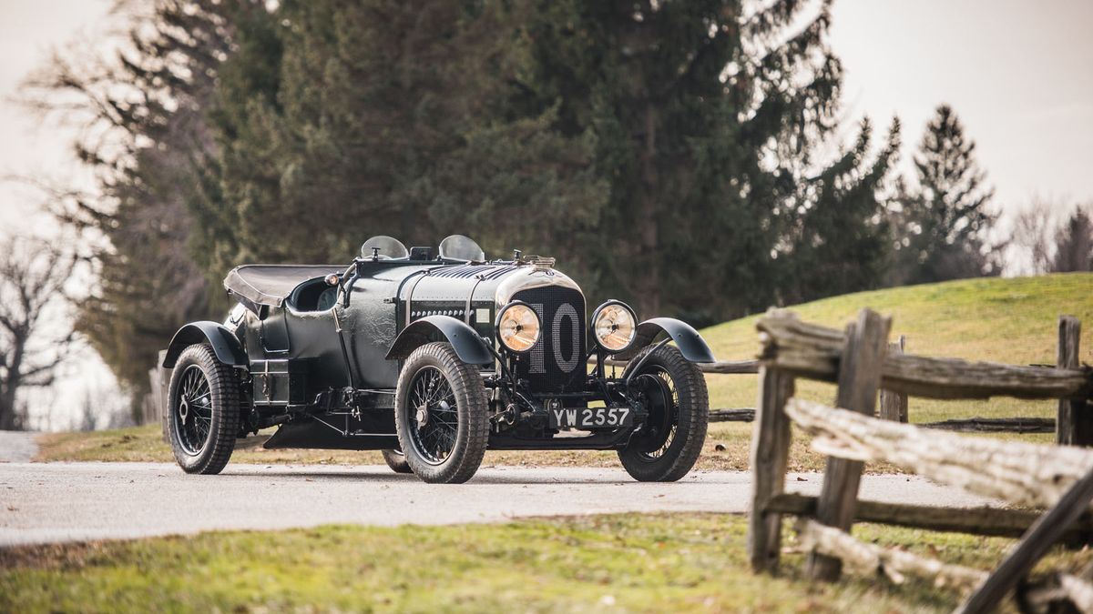 Samochód zostanie wystawiony na aukcji Amelia Concours d'Elegance, przygotowanej przez dom aukcyjny RM Sotheby's. Cena, za jaką przewiduje się go sprzedać to około 7 milionów dolarów. Już wcześniejszy właściciel zainkasował za niego 6,05 milionów na aukcji prowadzonej przez Gooding & Company, więc nie powinno być to problemem. Dlaczego jest tak drogi?