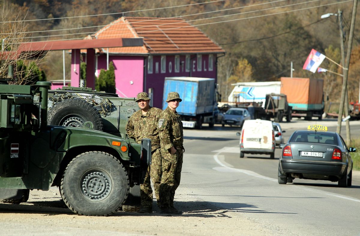 Serbia chce wysłać żołnierzy do Kosowa. Zachód ostrzega