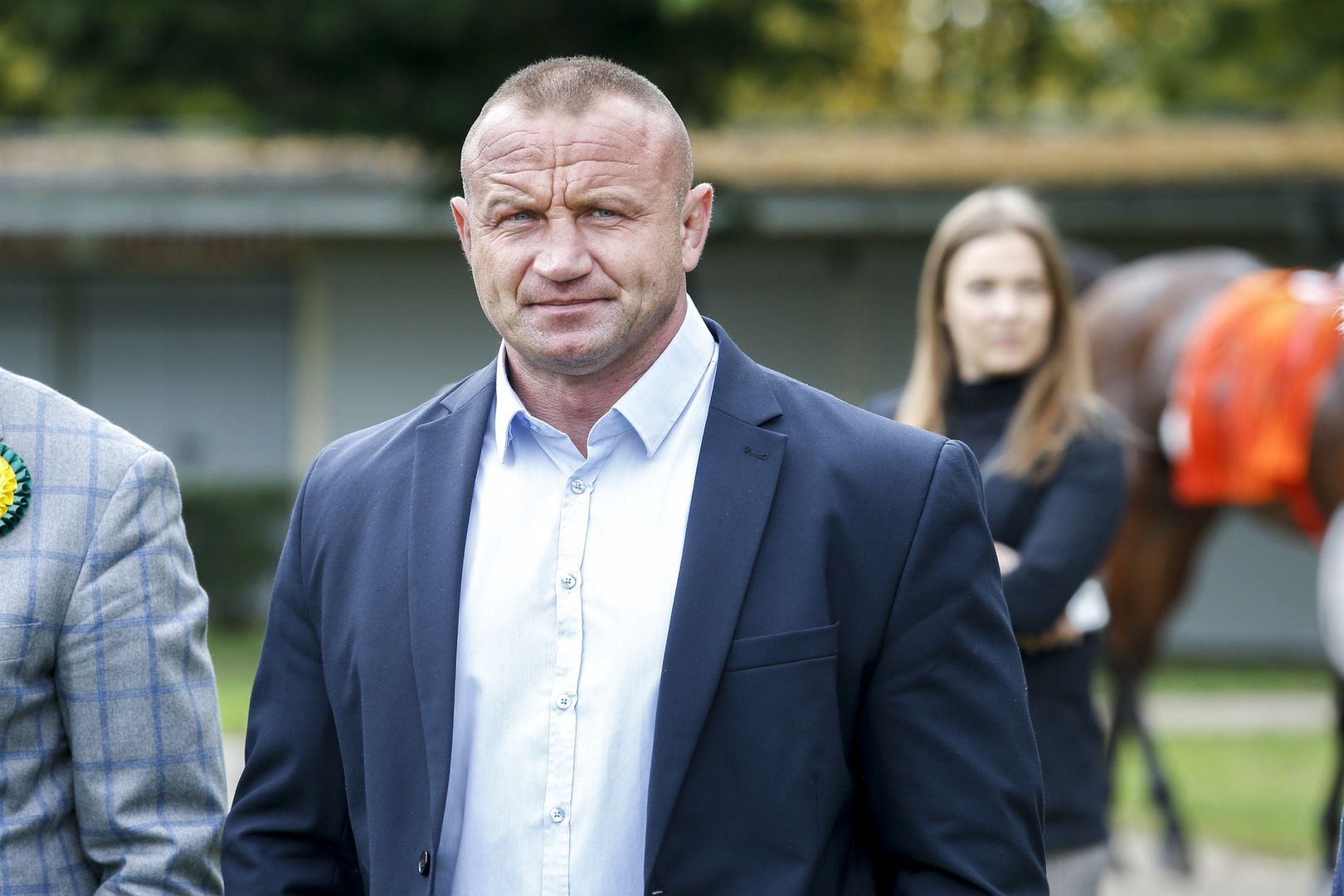 Pudzianowski "lata świetlne temu". Tym zdjęciem pokazał, że ma do siebie dystans