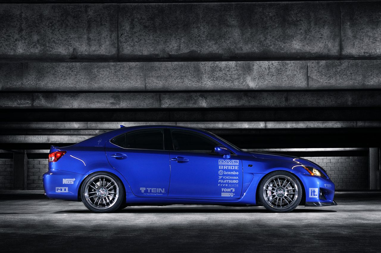 Lexus IS-F (fot blogcdn.com)