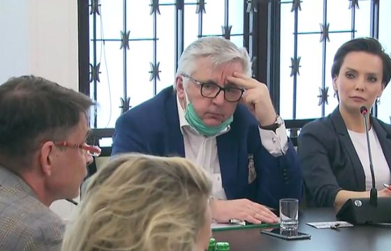 Wniosek o odwołanie prezes Polskiego Radia i dyrektora Trójki. "Przejdziecie do historii, jako grabarze Polskiego Radia"