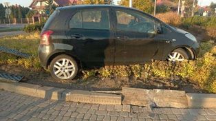 Wjechał na środek ronda NSZ w Ostrowcu. Kierowca miał ponad 2 promile