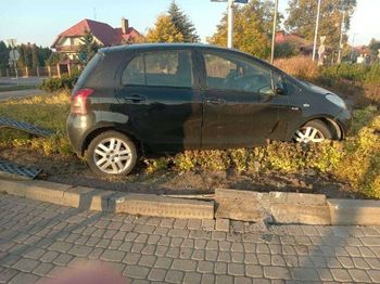 Wjechał na środek ronda NSZ w Ostrowcu. Kierowca miał ponad 2 promile