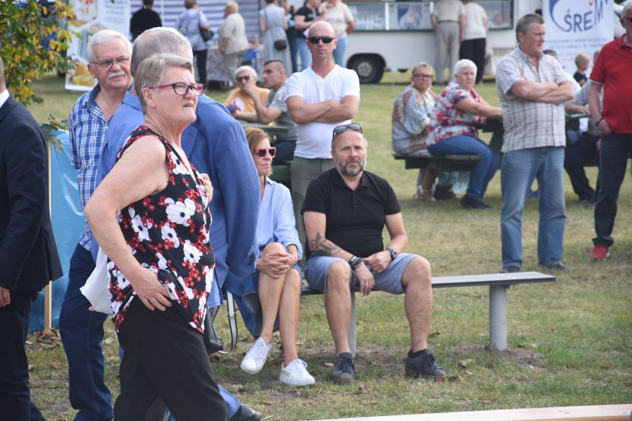 Grzybno: Tłumy na występie Jerzego Kryszaka podczas dożynek