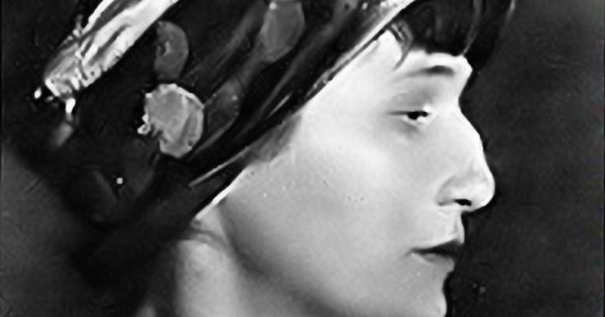 "Rosyjska Safona". Historia Anny Achmatowej