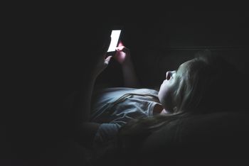 Wielka Brytania: Kolejne ograniczenia. Nie skorzystają z TikToka w nocy