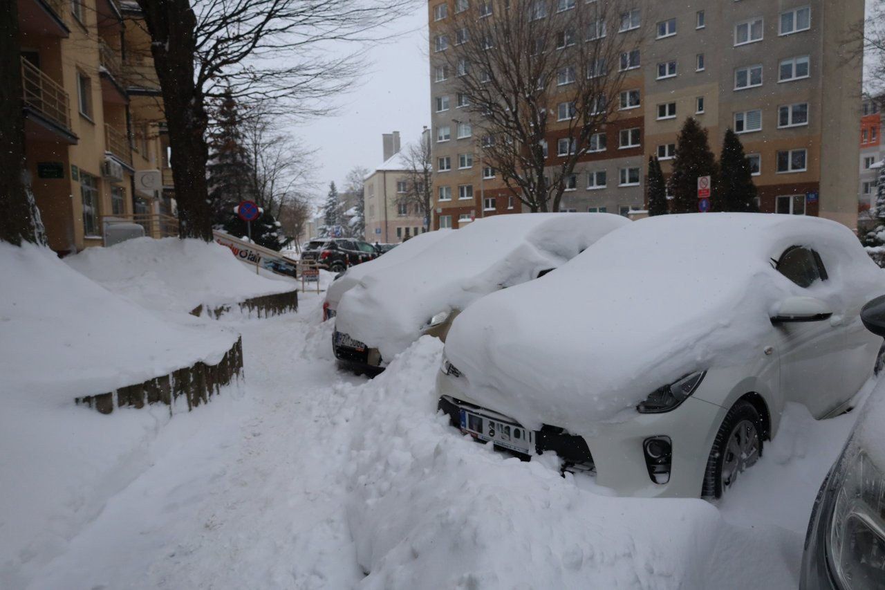Zima bez anomalii to śnieg i mróz. Od środy łagodniejsza pogoda