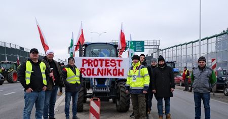 Tak wyglądał pierwszy dzień protestów rolników w Lublinie i okolicy. Zapraszamy na naszą fotorelację [64 ZDJĘCIA]