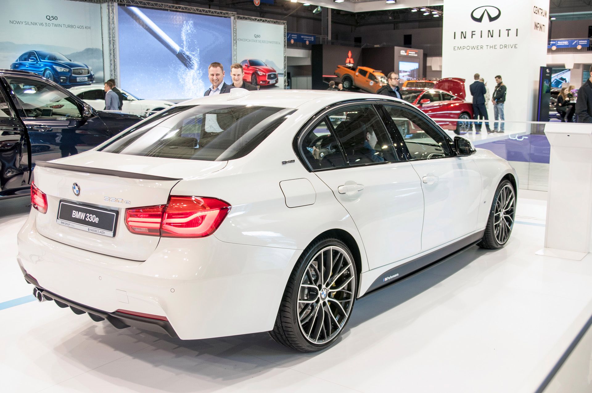 BMW 330e