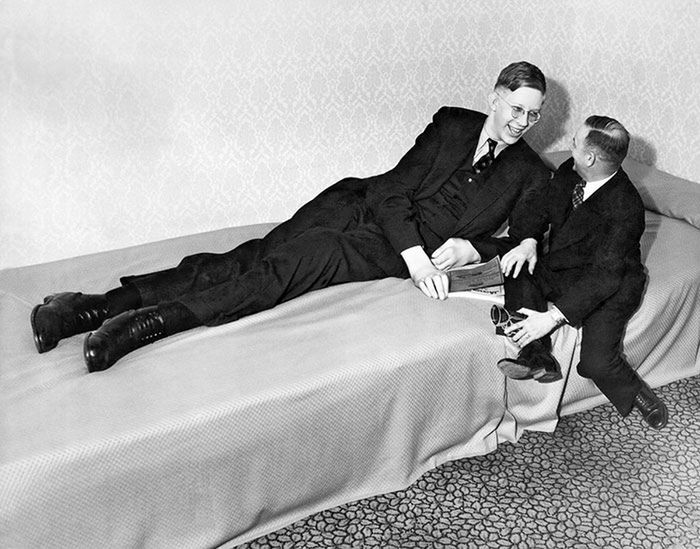 Robert Wadlow miał prawie 3 metry wzrostu. Zobacz historyczne zdjęcia 10