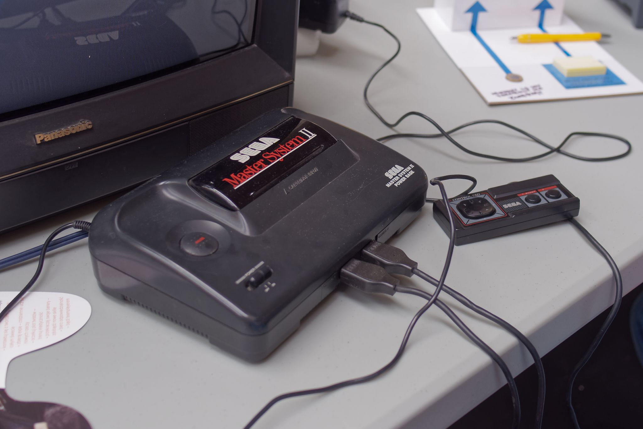 Sega Master System II z felernym kontrolerem