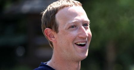 Płatne Facebook i Instagram przekonają miliony użytkowników. Koncern sporo na tym zarobi