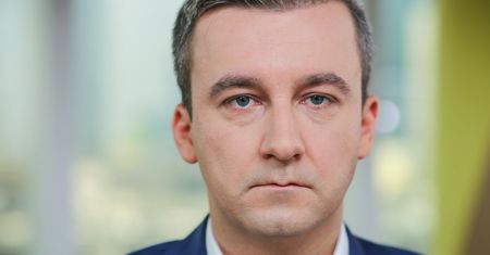 Afera mailowa. "Dziennikarz TVN-u posunął się za daleko"
