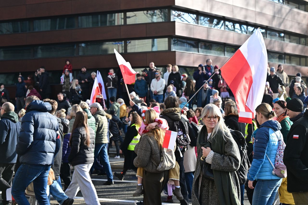 Marsz Niepodległości. Program specjalny Wirtualnej Polski [Oglądaj na żywo]