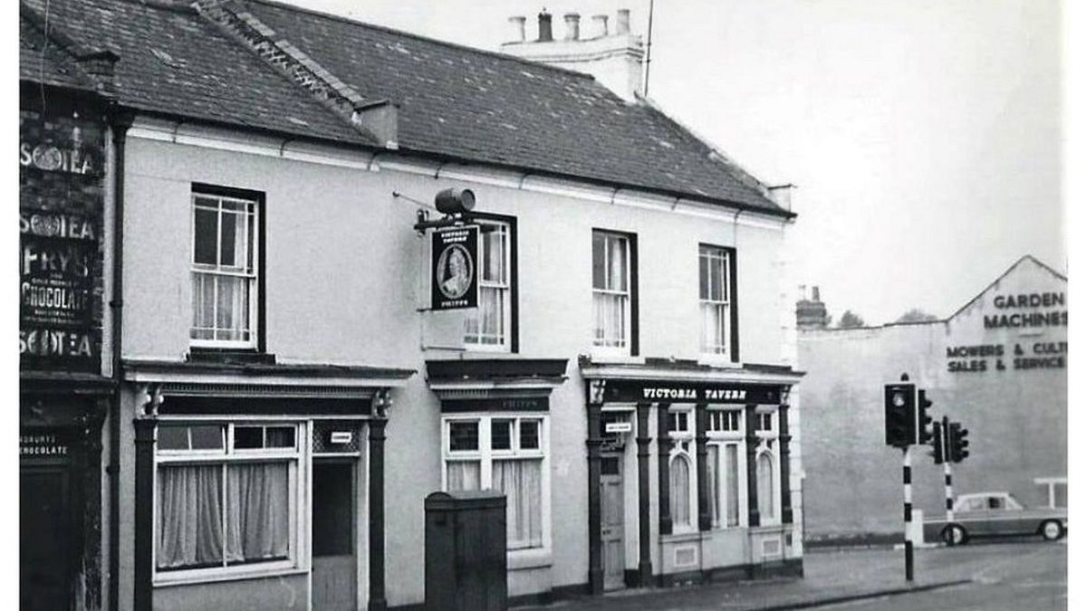 Historyczne zdjęcie pubu