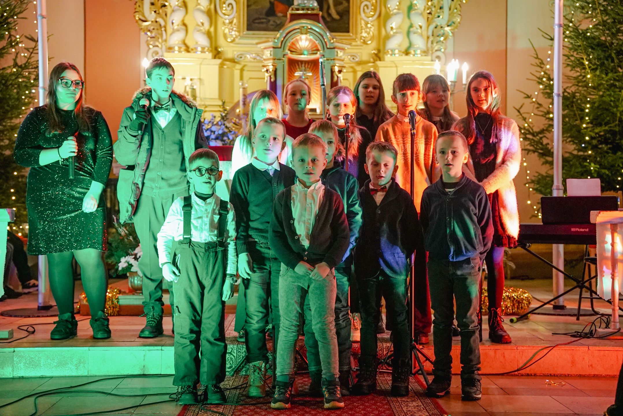 Koncert Kolęd uczniów Szkoły Podstawowej w Bielawach