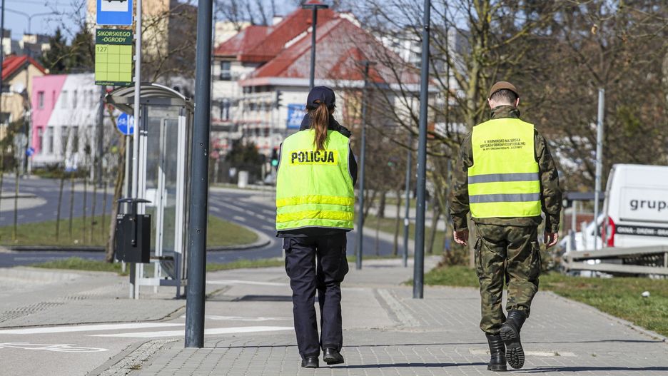 Koronawirus w Polsce. Kiedy dzieci wrócą do szkół? Jeszcze nie teraz
