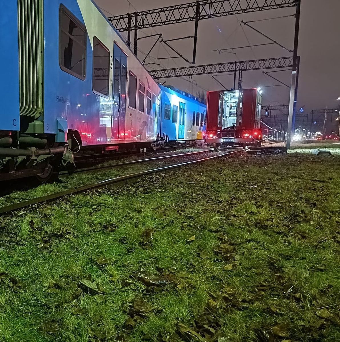 Nastawniczy wykoleił pociąg. "Wydmuchał" 1,7 promila alkoholu