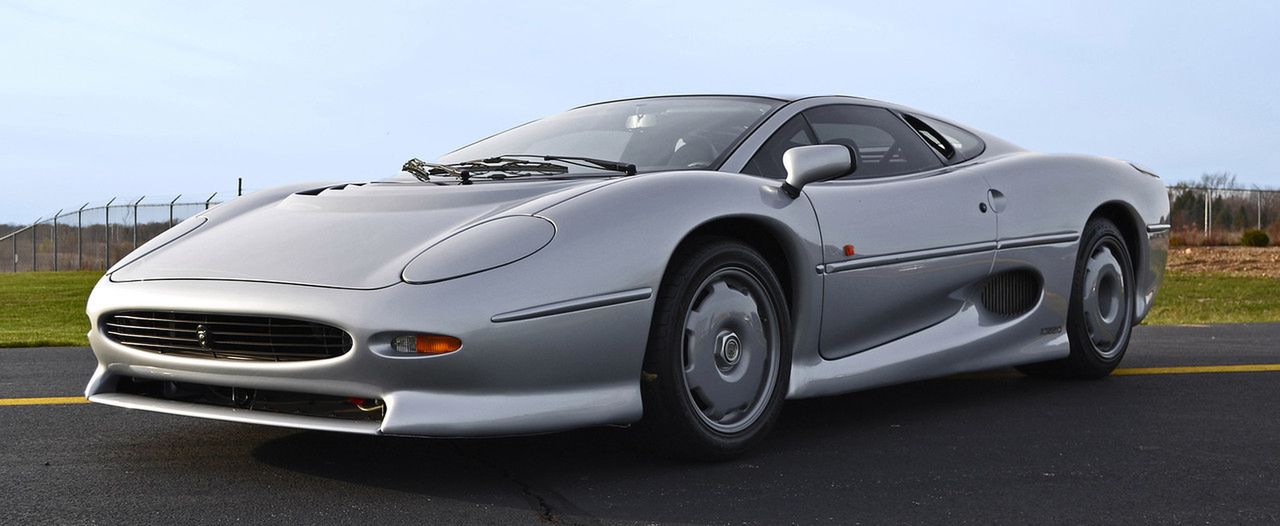 Jaguar XJ220