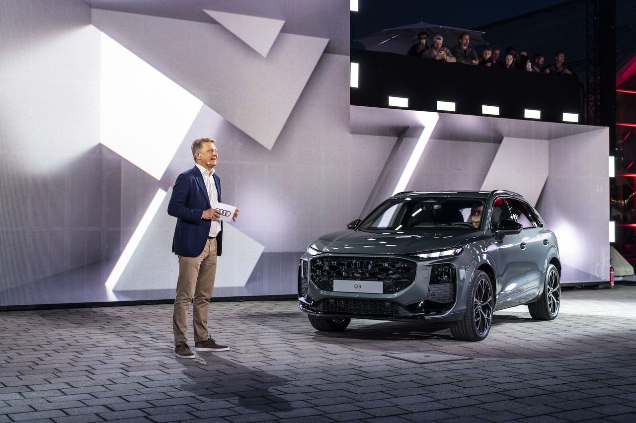 Nowe Audi Q3 nie ma wajch przy kierownicy. Kilka przełomów w ważnym modelu